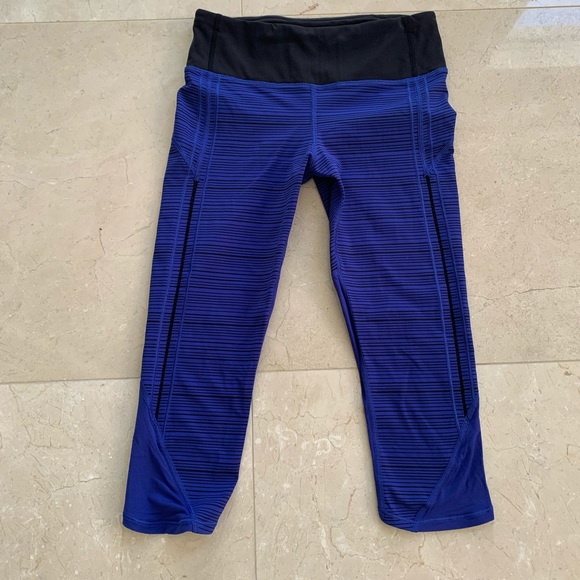 Lululemon Run For Fun Crop Leggings Blue And Black Striped with Blue Mesh RARE - Picture 1 of 10